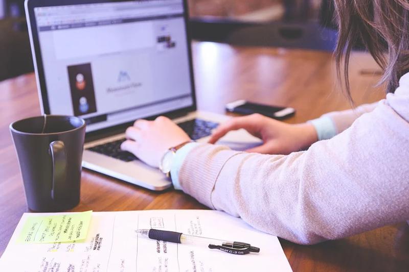 大项目建设拉动某某跨越发展