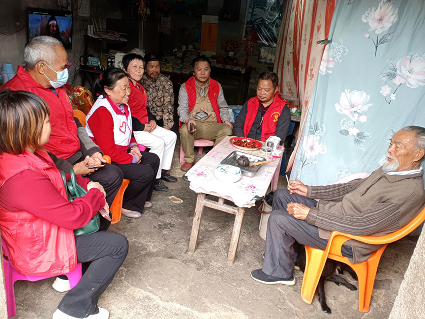 广东省普宁市金梅花慈善爱心协会开展新年进村送温暖慰问活动